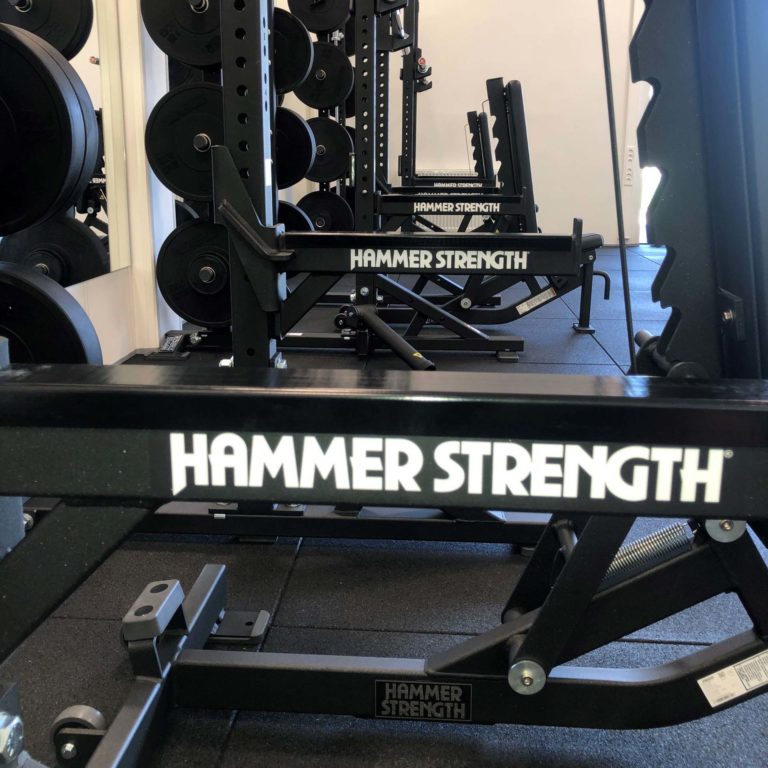 hammer strength styrkeapparater i tvedestrand vgs trimrom