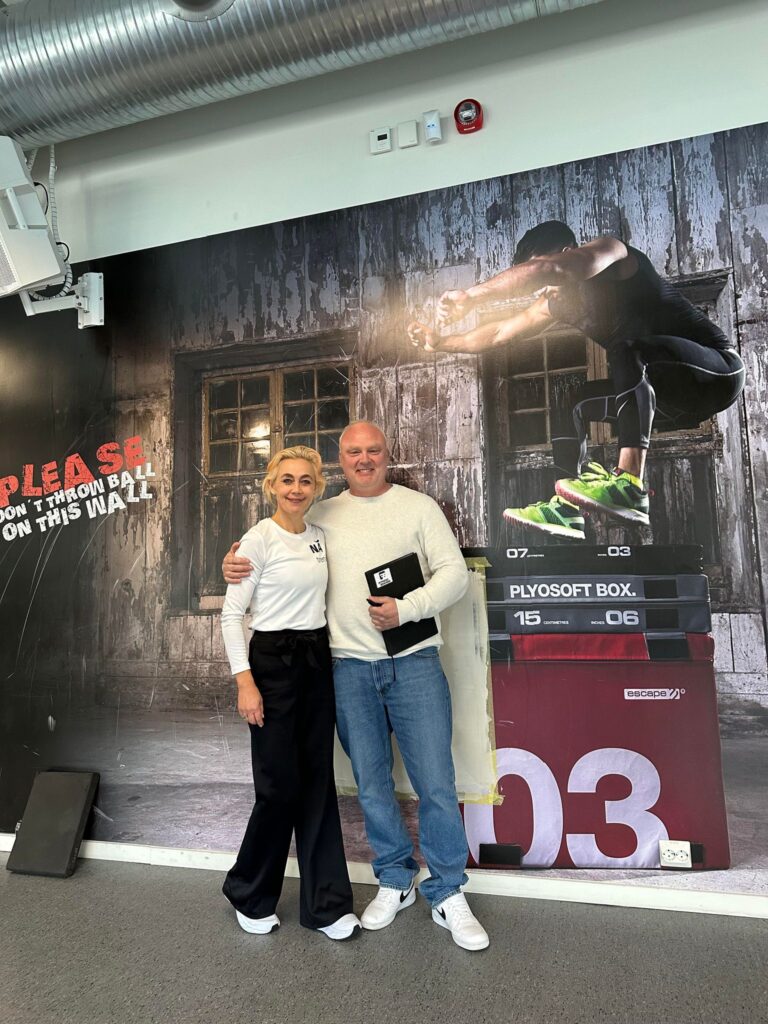 Daglig leder NÅ Trening, Mari Mæle Gjeisklid og Kenneth Lia fra Fitness Brands Norway AS.