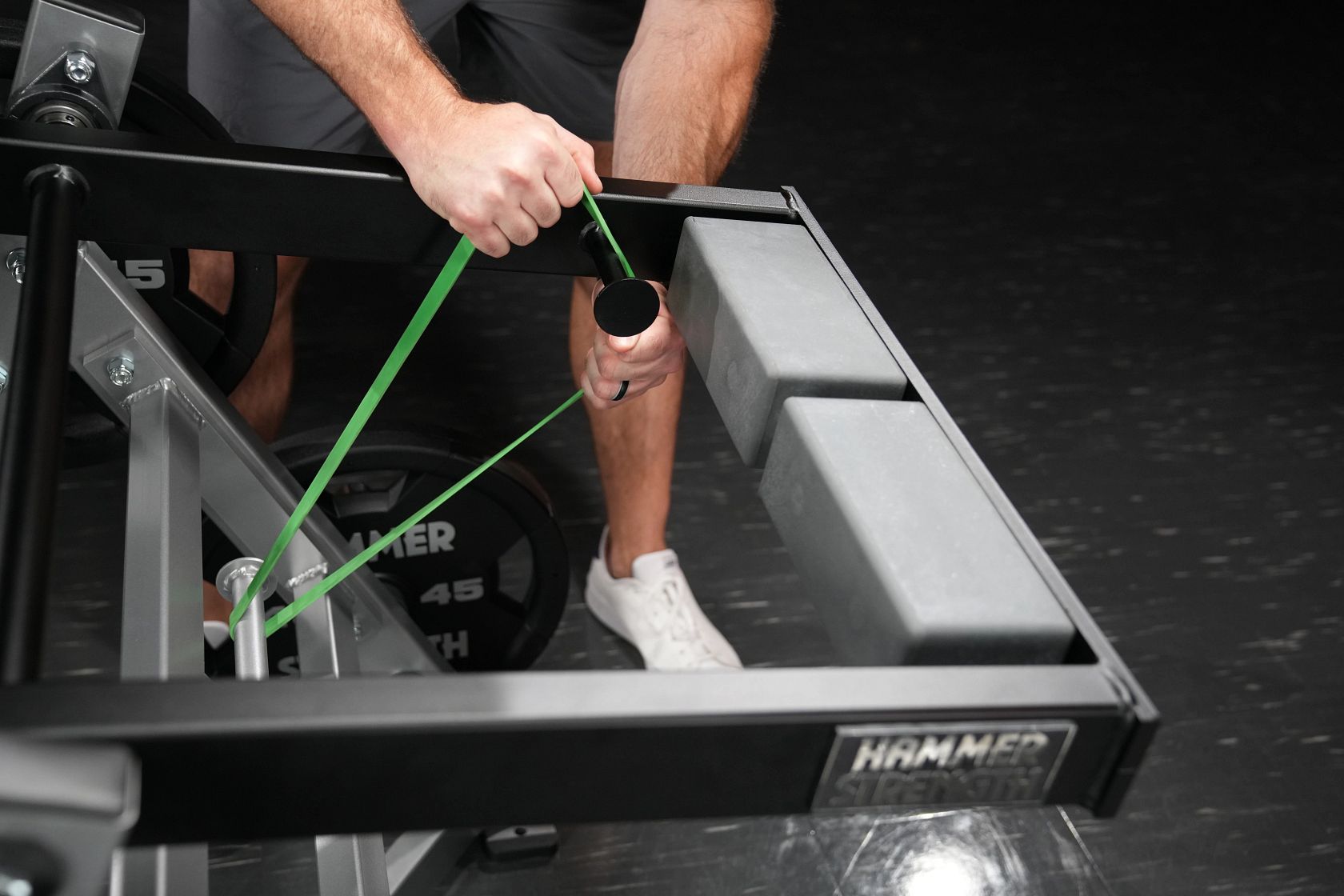 Plate Loaded Reverse V-Squat - Bilde 6
